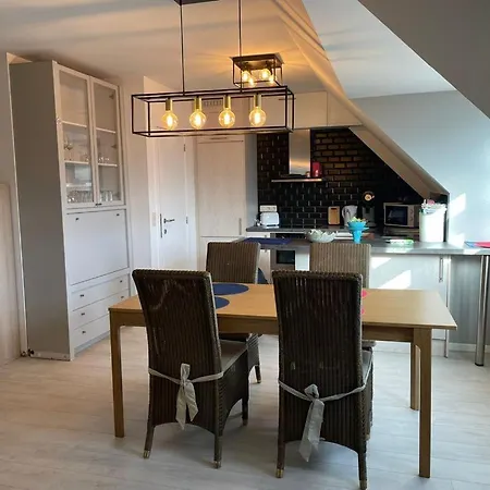 Duplex@devin Blankenberge